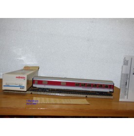 Märklin 4287, voiture  restaurant  InterCity  type WRmh 132  DB   neuf    BO