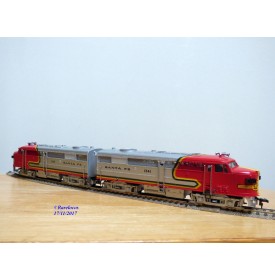 FLEISCHMANN 1341/2 S-2,  couplage locos diesel ALCO FA1 A+A   SANTA FE  neuf  BO 