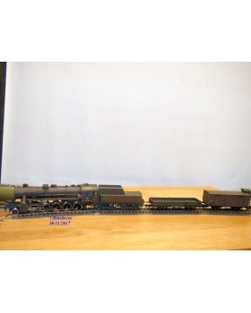 Liliput  852, train militaire Loco Decapod 150 Br 52 369 et 4 wagons  DRG   BO