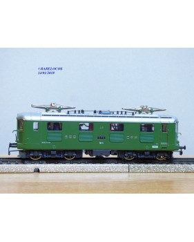 HAG  235 . 01 ,  Motrice Re 4/4 I   vert tilleul   N° 416    SBB   BO  