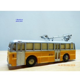 EHEIM  6103, coffret  trolleybus et rermorque  BO