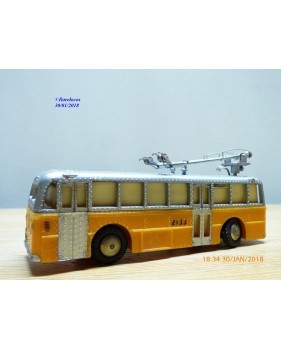 EHEIM  6103, coffret  trolleybus et rermorque  BO