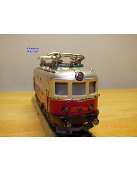SWISSTOYS ( MÄRKLIN ) ???, motrice Bo Bo  Re 4/4 TEE ( base RET 800 )