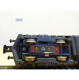 HAG  221 . 01,  Motrice Re 4/4 I  N° 10035  SBB   neuf   BO 