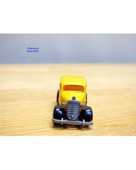 PRALINE / REVELL  ????, camionnette de livraison  Mercedes 170 S   KNORR   1/87 ème  HO