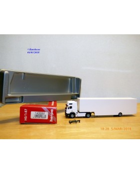 HERPA  143332,  camion et semi remorque porte voiture  fermée  Neuf   BO  1/87