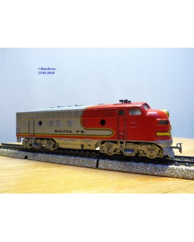MÄRKLIN  4060.3, locomotive diesel  Bo Bo F7 A non motorisée Santa Fé  AT&SF 