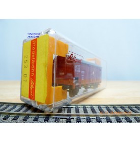 LILIPUT 253 01, wagon couvert  type  Grhs  DR  BO                                 DB BO