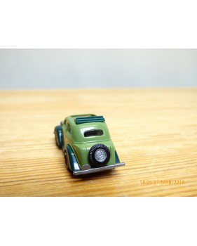 PRALINE  ????, FORD Eifel découvrable   1/87 ème  HO