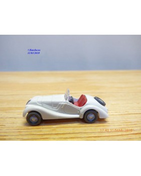 WIKING   ,  BMW 328  blanche   1/87   HO