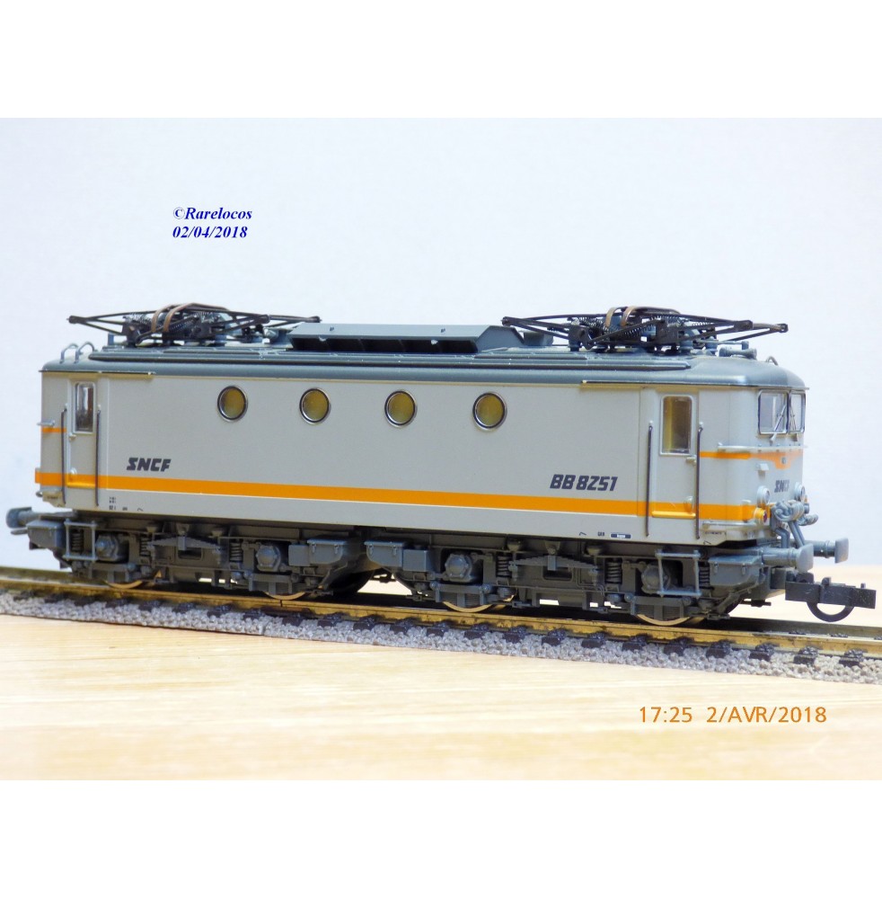 ROCO 43770 motrice double Ae 8/14  N° 11852 SBB  BO