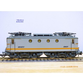 ROCO 43770 motrice double Ae 8/14  N° 11852 SBB  BO