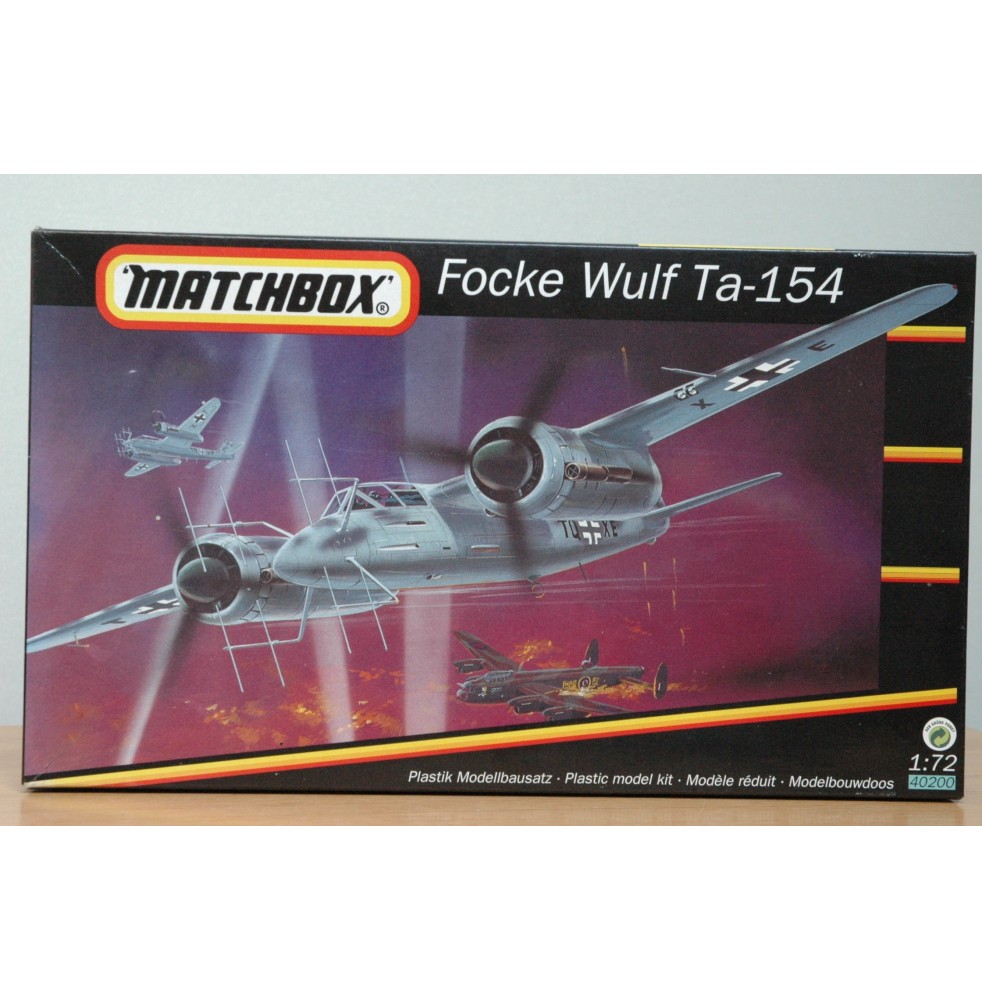 MATCHBOX  40200 LOCKHEED P38-J Lightning Mama's Boy 