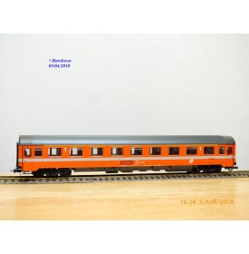 ROCO  4236A ,  voiture Eurofima  1 ére classe  type Amoz  ÖBB    BO