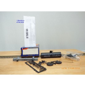 ATHEARN 3365, wagon citerne ancien  ( 26' tank car )   UNION PACIFIC neuf   BO