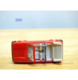 WIKING  ??? ,  Volkswagen Golf décapotable rouge    1/87   HO