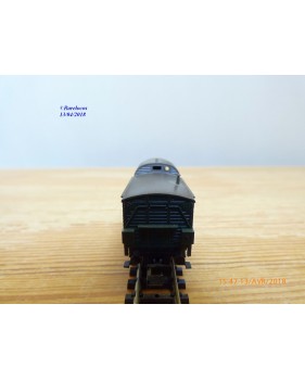 FLEISCHMANN  8301,  fourgon marchandises type Pwg avec feux de fin de convoi  DB    N
