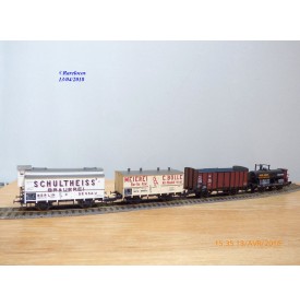 TRIX International  21213, coffret locotender T 13  ( Br 92 )  et 4 wagons KPEV   BO