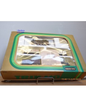 TRIX International  21213, coffret locotender T 13  ( Br 92 )  et 4 wagons KPEV   BO