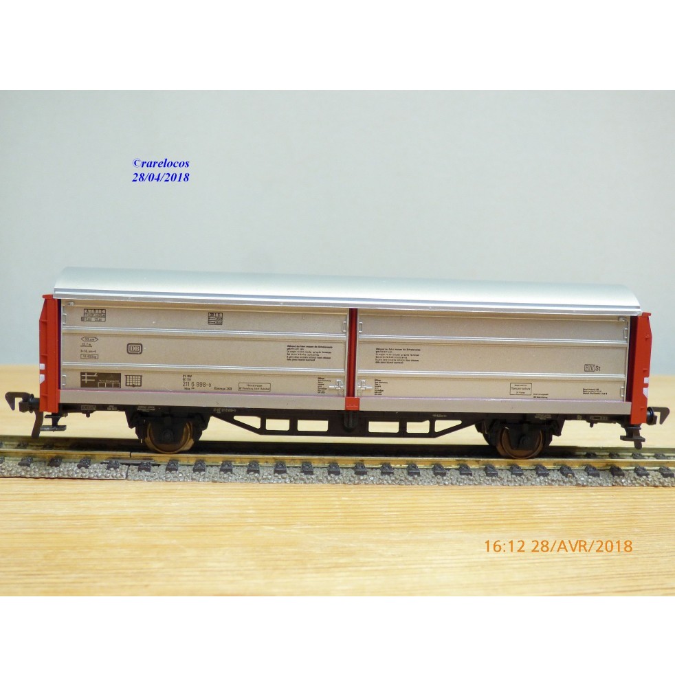 FLEISCHMANN 5335,  wagon couvert à parois coulissantes  type Hbis DB  neuf   BO