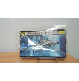 HELLER  233 MESSERSCHMITT Me 262 B1a / U1