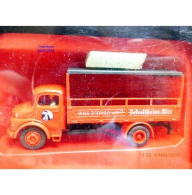 PREISER  38005, camion de livraison de boissons MERCEDES BENZ   L 322/42   Schulteiss Bier  Neuf   BO