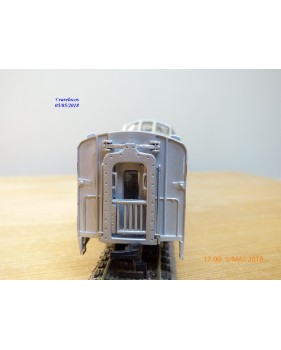 IHC  47747, voiture grandes lignes ( corrugated side Vista Dome  ) " Catenary View "   PRR   neuf   BO 