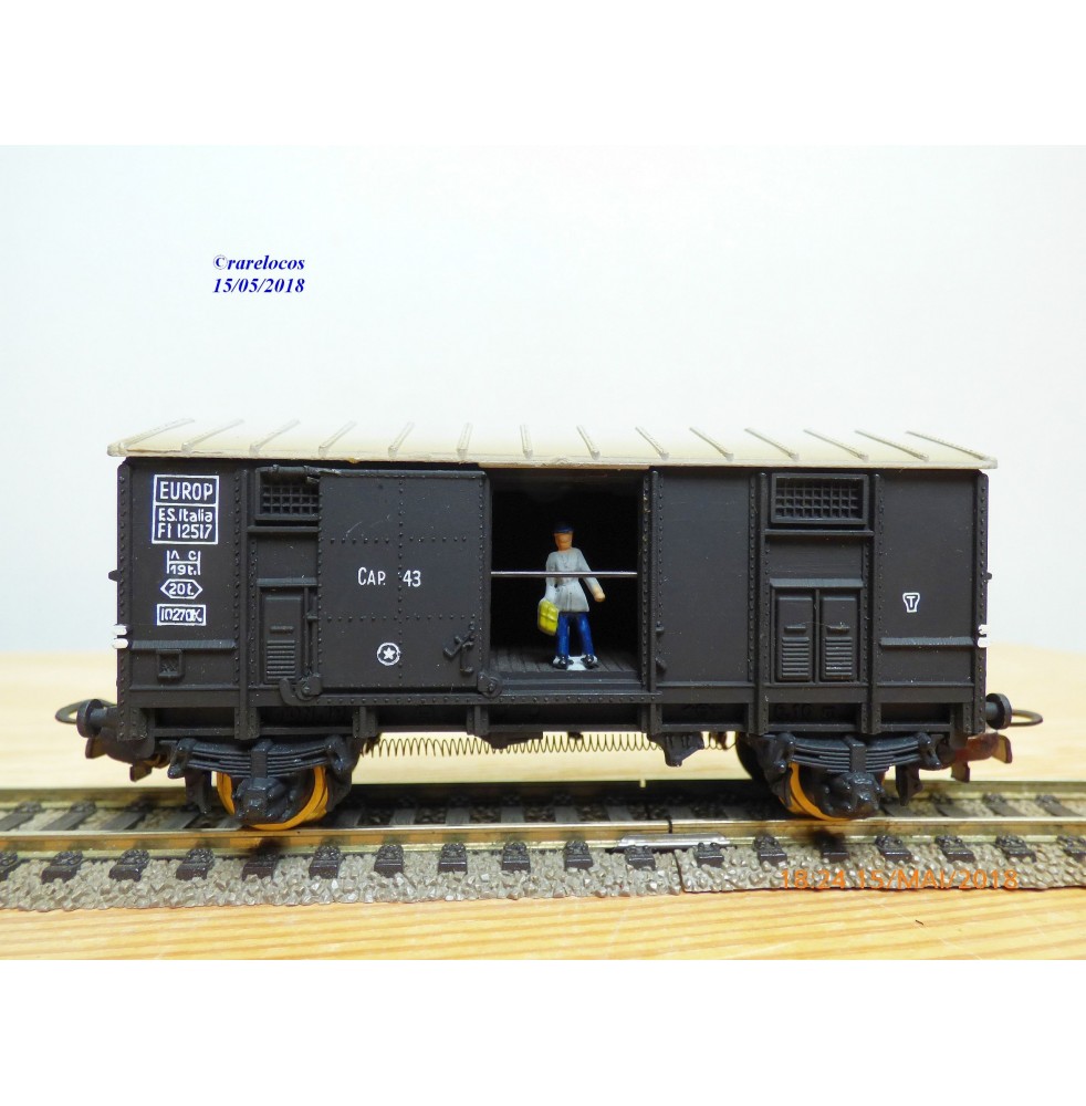 POCHER 305 / 2, rare wagon couvert type F avec personnage   FS  neuf   BO