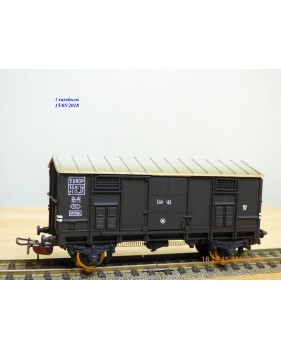 POCHER 305 / 2, rare wagon couvert type F avec personnage   FS  neuf   BO