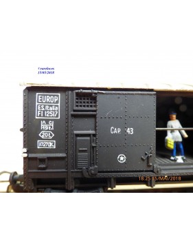 POCHER 305 / 2, rare wagon couvert type F avec personnage   FS  neuf   BO
