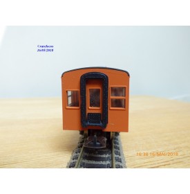 LIMA véro  1063,   rare voiture banlieue  Kokuden   Chuo Line JNR   BO