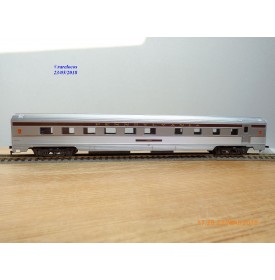 IHC  6730, voiture restaurant ( corrugated side grill )  N°: 4528    PRR   neuf   BO 