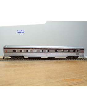 IHC  6730, voiture restaurant ( corrugated side grill )  N°: 4528    PRR   neuf   BO 
