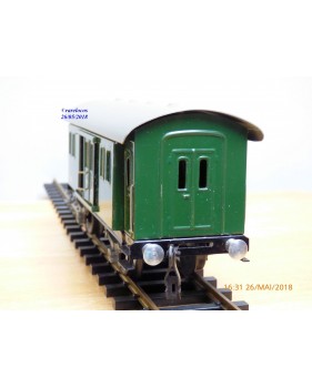 BUCO 8626, voiture de 2 ème classe avec éclairage intérieur et feu de fin de convoi  SBB  BO