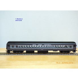 BACHMANN Spectrum  89105,  voiture grandes lignes ( coach ) New York Central  N° 964  . Neuf   BO