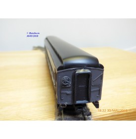 BACHMANN Spectrum  89105,  voiture grandes lignes ( coach ) New York Central  N° 964  . Neuf   BO