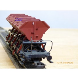 RIVAROSSI / TRIX ancien 2409,  wagon plat chargé de 4 conteneurs trémie type F-v 51   DB    BO