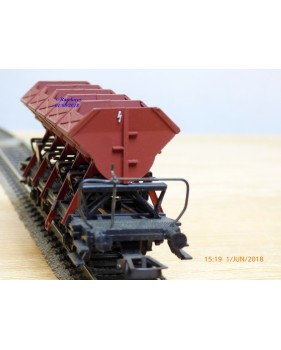 RIVAROSSI / TRIX ancien 2409,  wagon plat chargé de 4 conteneurs trémie type F-v 51   DB    BO