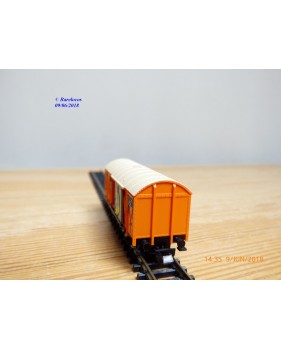 FLEISCHMANN  8331,  wagon couvert réfrigérant  transport de bananes CHIQUITA   BO   N