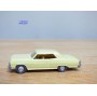WIKING  22m ,  Chevrolet 22 m  jaune paille    1/87   HO