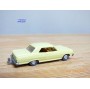 WIKING  22m ,  Chevrolet 22 m  jaune paille    1/87   HO
