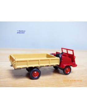 Eko ??? , rare camion BARREIROS  TT  90   1/87  HO