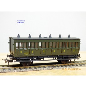 ELEC TRAINS  4E3 , voiture ancienne type C6 N°: 3104  EST Neuf BO