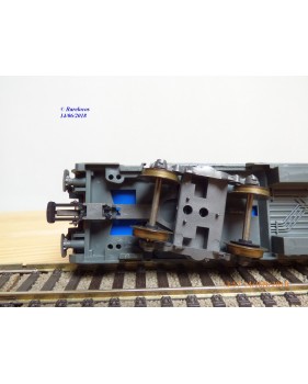 ROCO 04299,  voiture UIC 1 ére classe  A 10 tu  dite Corail     BO