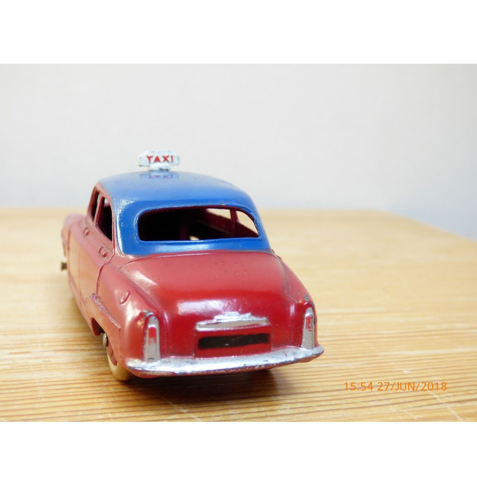 Dinky Toys 24UT Simca Aronde Elysée Taxi Calandre Gueule