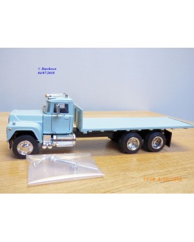 SMITH AUTOMODELS ???, camion plateau 4*6  MACK  gris  neuf  BO