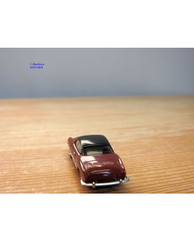 WIKING  805 02 24 ,  Volkswagen coupé Karmann Ghia rouge  et noir   neuf   BO  1/87   HO