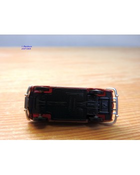 WIKING  805 02 24 ,  Volkswagen coupé Karmann Ghia rouge  et noir   neuf   BO  1/87   HO