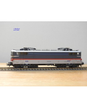 ROCO 63540, motrice Bo Bo Multiservices  BB 9235   SNCF    BO