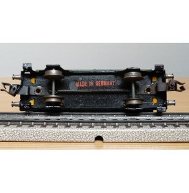 MÄRKLIN   327 . 1,  rare voiture à plate formes verte